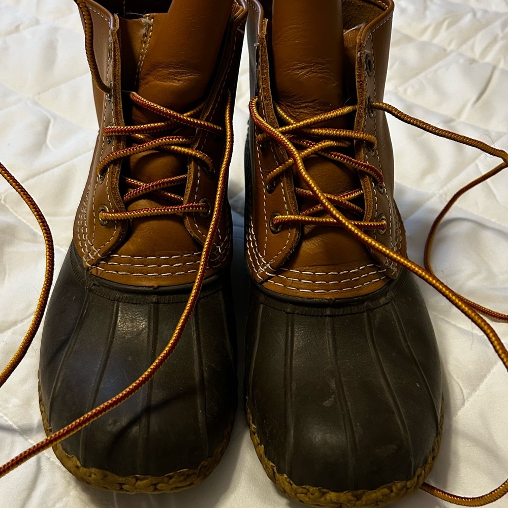 L.L.Bean 6” Bean Boots size 8.5 - Picture 2 of 5